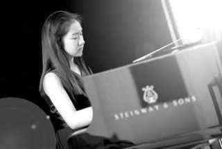天长小学女生被中国音乐学院附中钢琴系录取 每天苦练钢琴8小时！