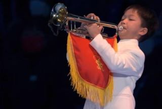 赞北京冬季奥运会开幕式吹小号的小男孩！