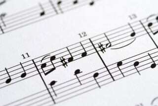 用歌谣帮助一线音乐教师学习“新课标”