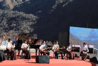 德清琴声在四姑娘山响起，2023雪山下（四姑娘山）的森林音乐会精彩上演