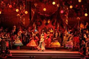 感受“艺术工商”的魅力 歌剧《茶花女》在湖南上演