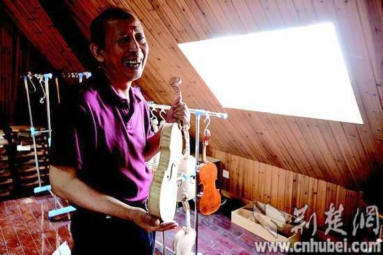 刘明坚：他在武汉为全世界的音乐家制作小提琴(图)