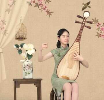 琵琶女孩邓舒月 用一腔热爱追寻音乐梦想