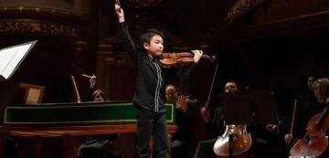 13岁墨尔本华裔“神童”成《四季》最年轻的小提琴独奏家