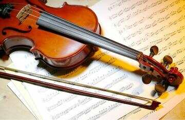 教师自身的教学能力，对学生学习小提琴的兴趣，有重要的影响