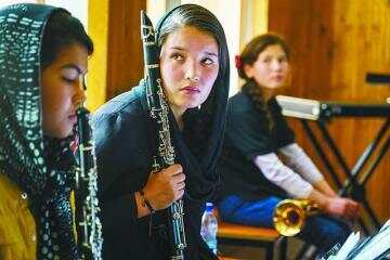 阿富汗音乐，在炮声中坚强生长