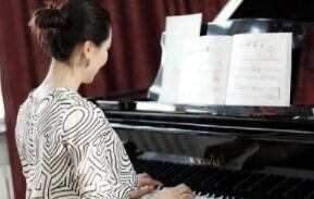 老年人学钢琴有什么好处？