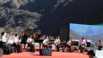 德清琴声在四姑娘山响起，2023雪山下（四姑娘山）的森林音乐会精彩上演