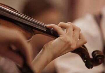 “中美小提琴家的对话”天津音乐学院与美国俄克拉荷马“马掌路”乐团交流活动举行