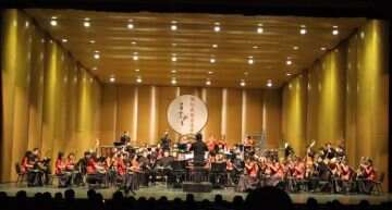 中国音乐家协会第九届理事会第二次会议暨“名家名曲音乐会惠民演出”在秦举行