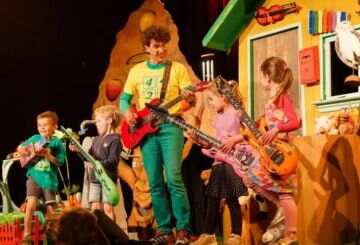 音乐、舞蹈、互动：荷兰儿童艺术剧目带来一场“无法停止的成长游戏”