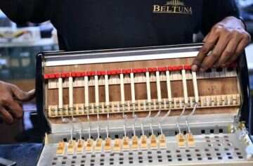 探访意大利手风琴品牌贝尔杜纳生产地
